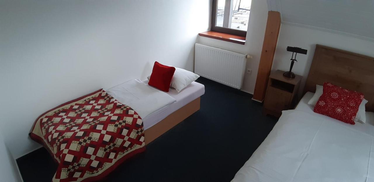 Vila Fenix B&B Rózsahegy Kültér fotó