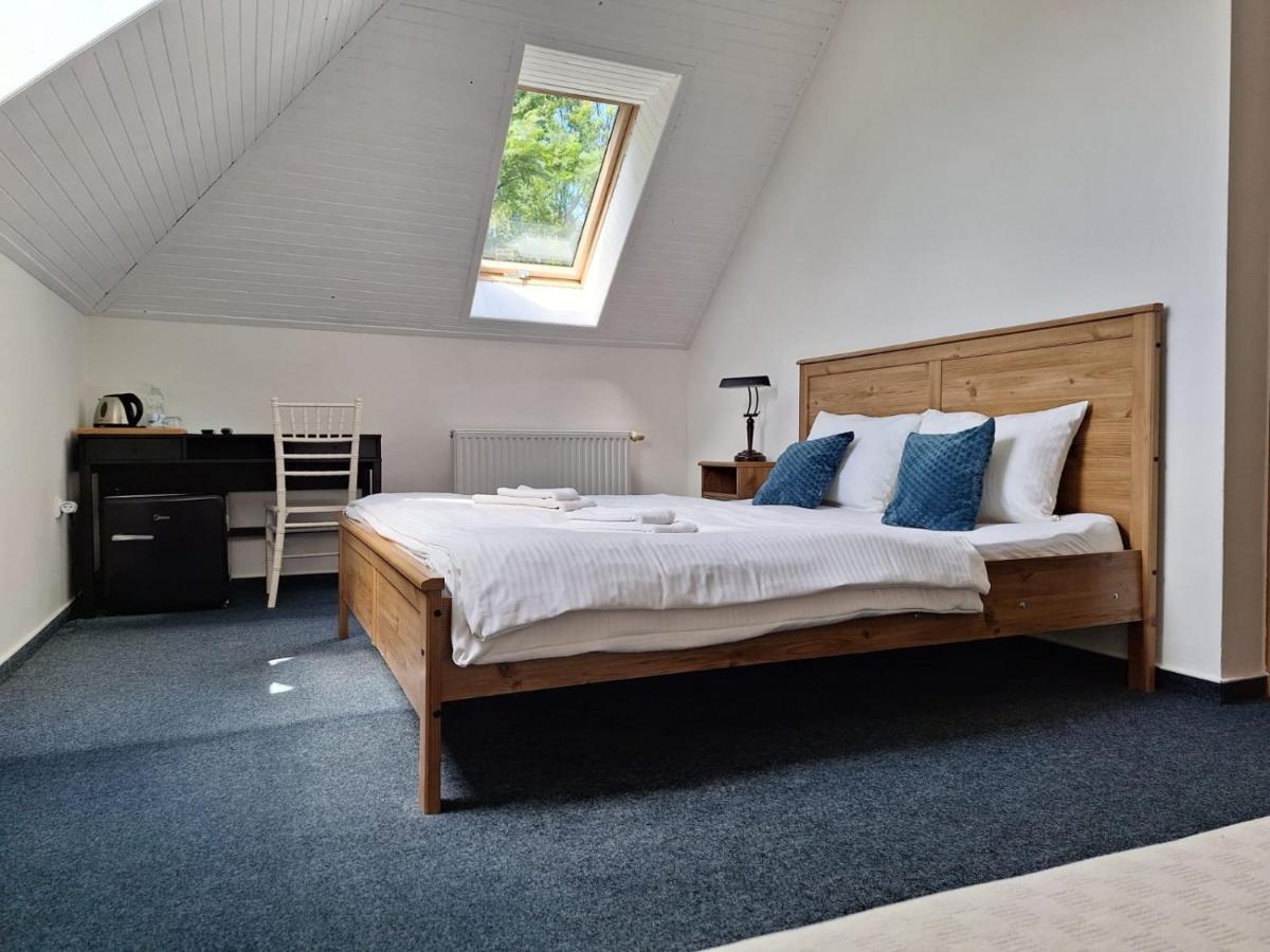 Vila Fenix B&B Rózsahegy Kültér fotó