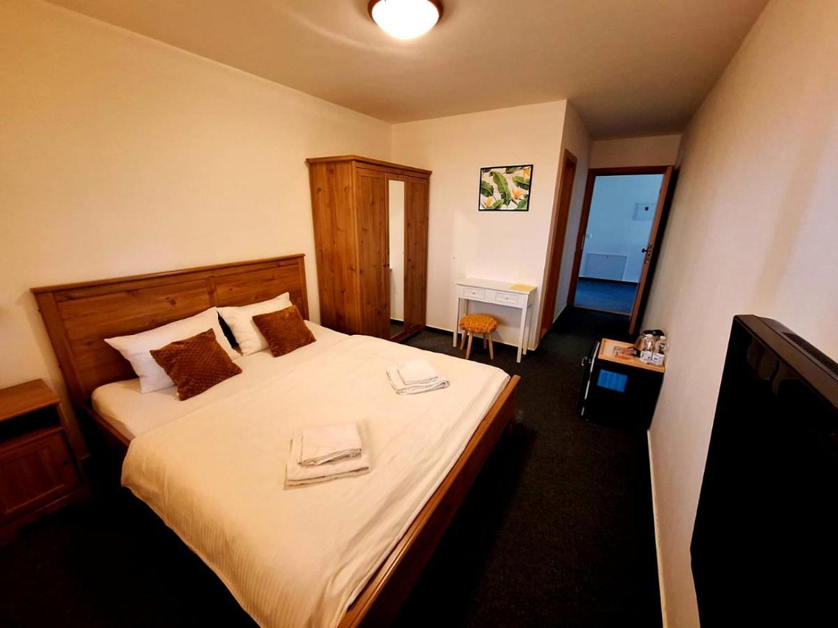 Vila Fenix B&B Rózsahegy Kültér fotó